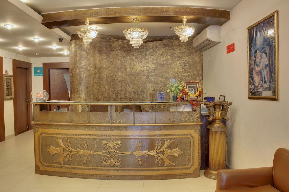 Oyo 358 Sarojini Nagar Hotel New Delhi Ngoại thất bức ảnh